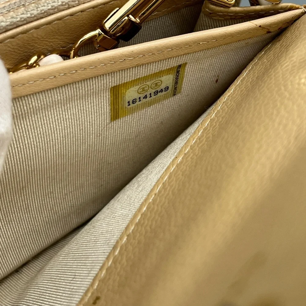 CHANEL 💛100% autentic